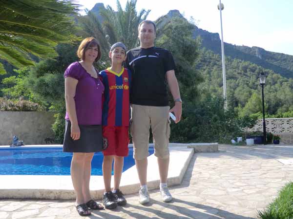 Canadians-on-holiday-Spain02